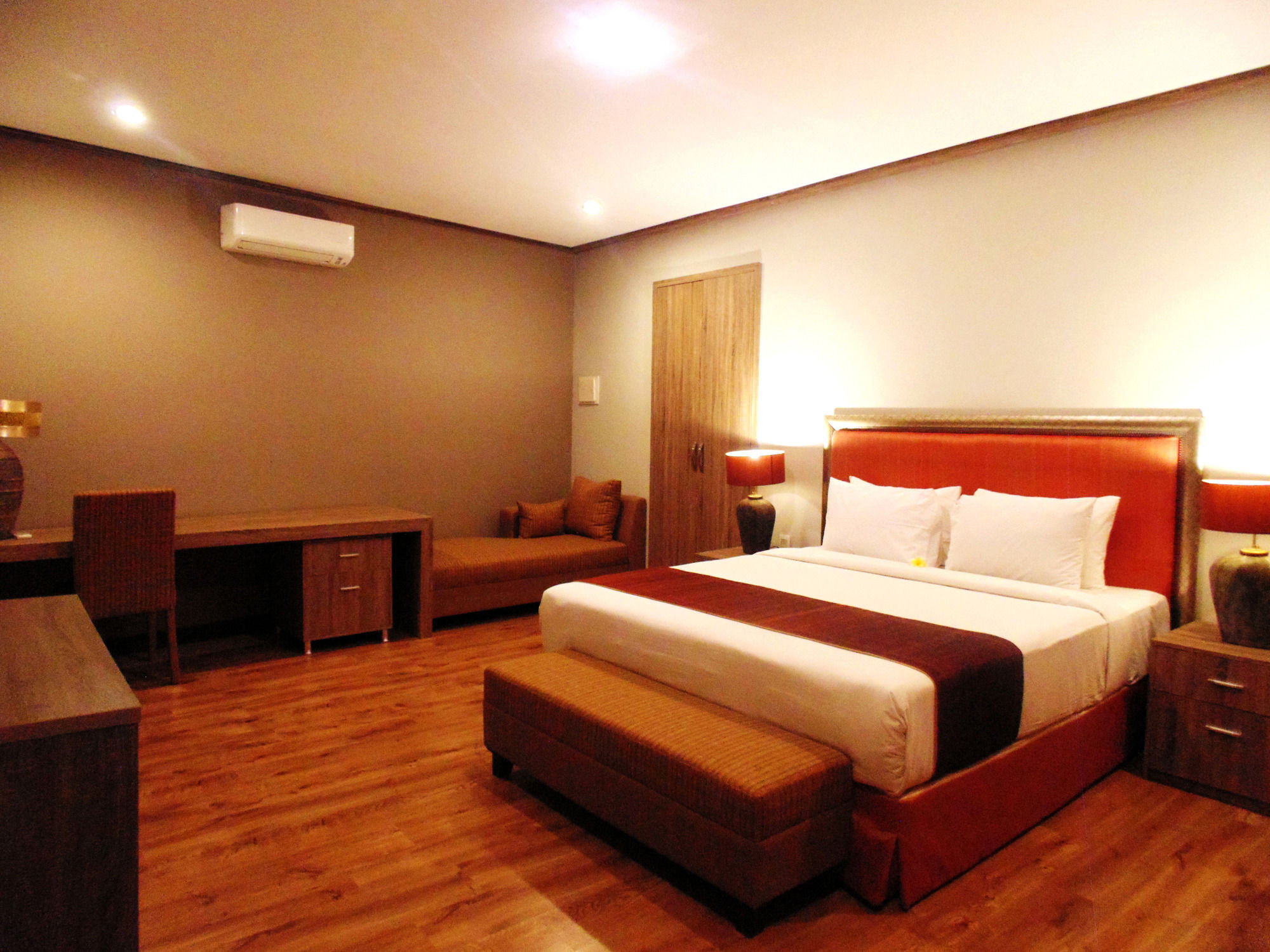Puri Sabina Bed & Breakfast Jimbaran Exterior foto